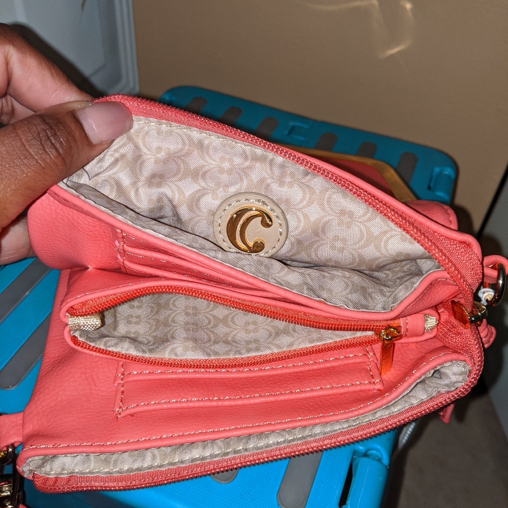 Crossbody - Picture 7 of 7
